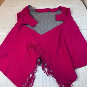 Kloth & Clover Reversible Poncho Wrap Pink Gray Fringe Shawl One Size